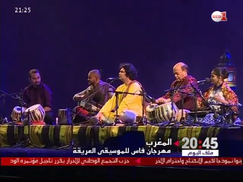 شاهد عازفون وموسيقيون هنود في مناظرة موسيقية في باب الماكينة