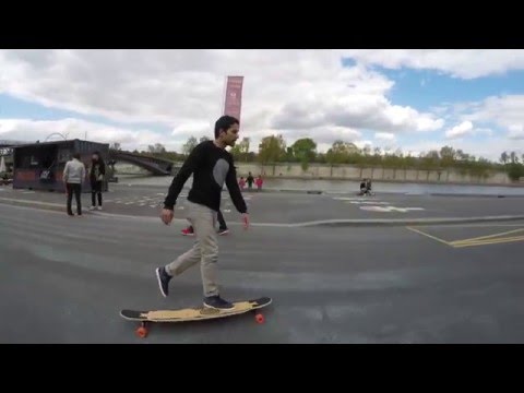 بالفيديو شاب يرقص على لوح التزلج بمهارة استثنائية