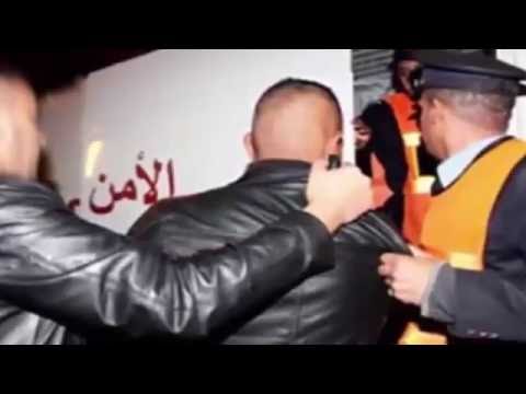 بالفيديو طلبة يساريون يحلقون شعر وحاجبي عاملة
