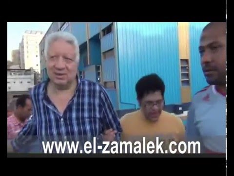 مباراة تنس طاولة بين مرتضى منصور وبطل السباحة