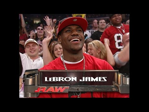 wwe يستعيد زيارة ليبرون جيمس احتفالا بلقب دورى السلة الأميركي