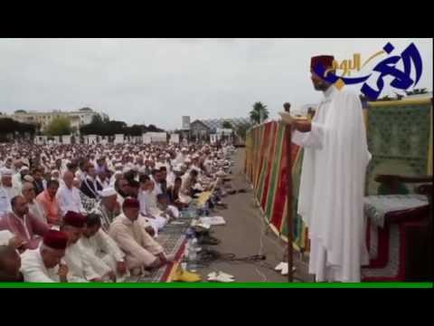شاهد عامل في مقاطعة الحي الحسني يؤم المصلين في العيد