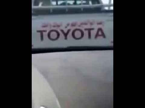 مصري يتسبب في نوبة من الجنون لسعودي بسبب جملة كتبها علي سيارته