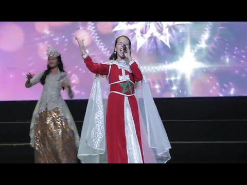 شاهد مغربية تتألق في مهرجان ثقافي في النرويج