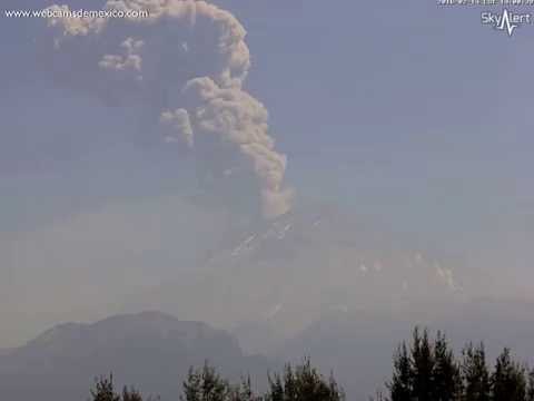 بالفيديو شاهد انفجار هائل وعظيم لبركان