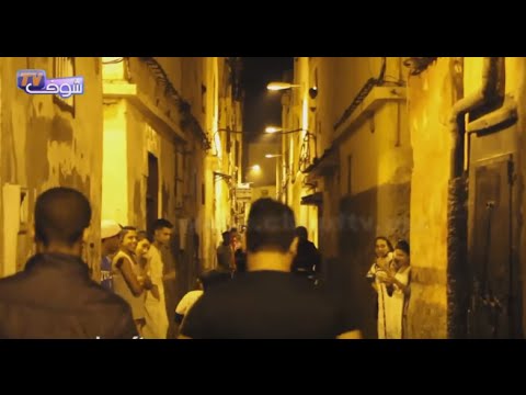 سيدة تقوم بأعمال السحر والشعوذة  في المنزل