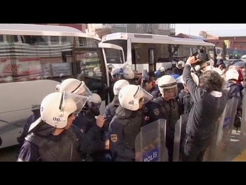الشرطة التركية تعتقل 60 شخصًا حاولوا التظاهر