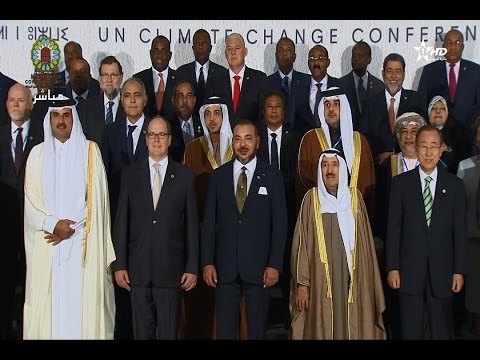 شاهد التقاط صورة تذكارية للملك محمد السادس مع قادة العالم