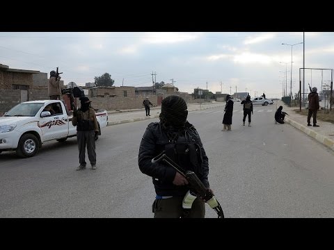 داعش يجبر أهالي الرقة على التبرع بالدم لمقاتليه