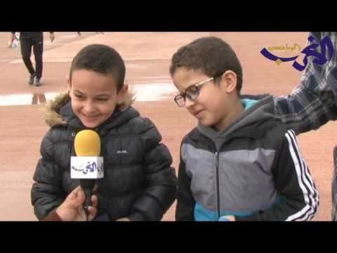 تعليقات الجماهير خلال حضورهم لقاء الوداد والرجاء