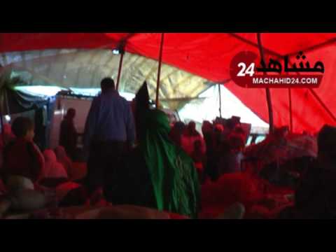 شاهد طقوس غريبة تمارسها بعض النساء