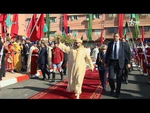 شاهد لحظة وصول الملك محمد السادس لمسجد النصر في مراكش
