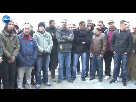 شاهد مكتتبون يحتجون على طريقة توزيع مواقع سكنات عدل