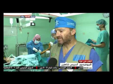 عمليات جراحيَّة للمرضى في غزة