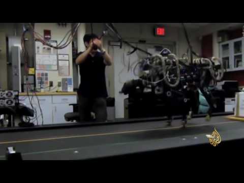 لبنتاغون يكشف عن طائرات دون طيار متناهية الصغر