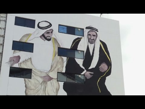 شاهد جداريات تحوِّل وسط دبي إلى متحف مفتوح