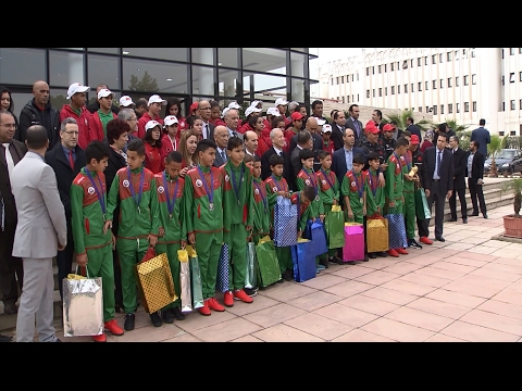 شاهد حفلة استقبال على شرف أبطال المنتخب المغربي المدرسي