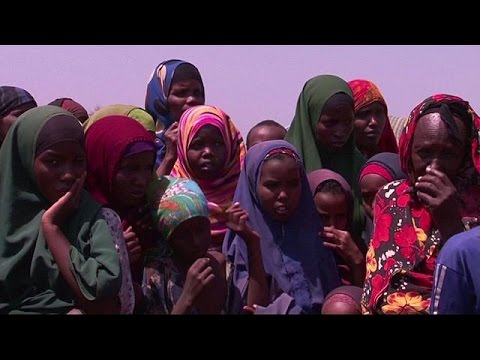 بالفيديو  وفاة 110  أشخاص بسبب الجفاف في الصومال خلال يومين