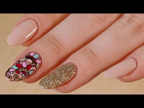 مناكير ربيعي بتقنية الطبع على الأظافر