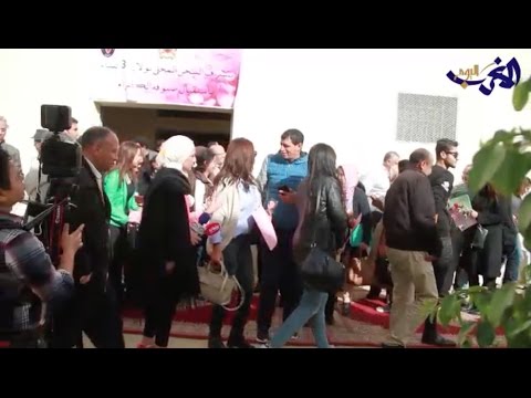 شاهد نجوم التلفزيون في زيارة قصيرة إلى نزيلات سجن تولال في مدينة مكناس