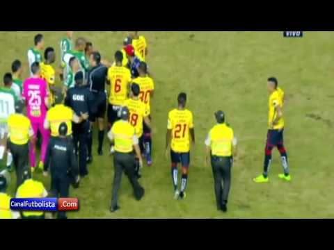 شاهد خناقة بين لاعبي برشلونة وأتلتيكو في كأس ليبرتادوريس