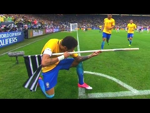 شاهد أغرب الاحتفالات بالأهداف في تاريخ كرة القدم