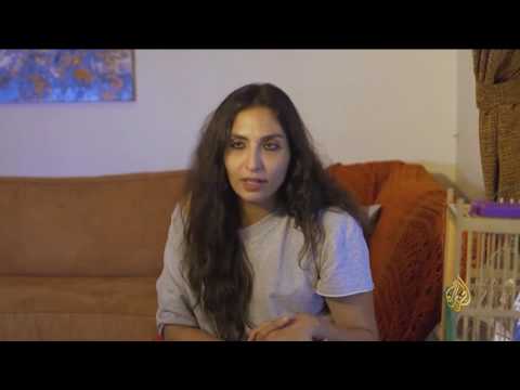 جميل أحد أطفال التوحّد يبدع برسم اللوحات الفنيّة