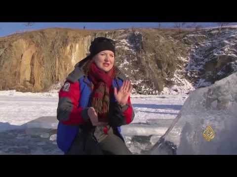 بحيرة متجمدة مسرح للأعمال الموسيقية