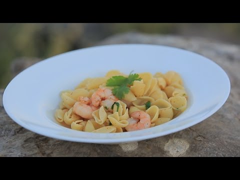 بالفيديو طريقة إعداد ومقادير مكرونة بالجمبري