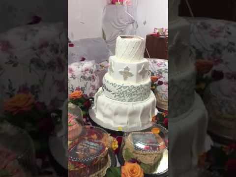 بالفيديو سعودي يفاجئ زوجته بهدية غير متوقعة داخل مدرستها