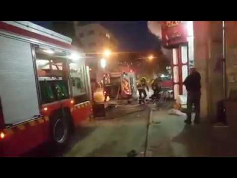 شاهد لحظة انفجار اسطوانة غاز برجال الإطفاء في مدينة نابلس