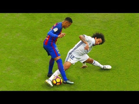 شاهد أبرز مراوغات اللاعبين وإهانة منافسيهم