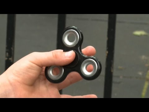 شاهد ألعاب سبينر تثير الاستياء بدلًا من تهدئة الأعصاب