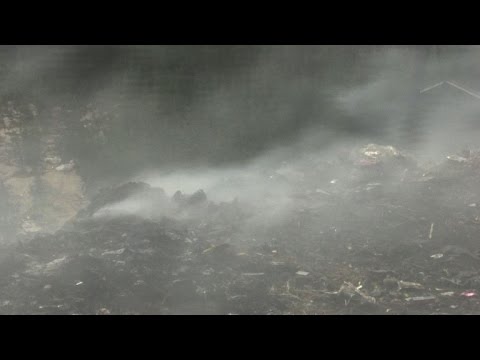 شاهد متطوعون يبادرون لقياس مستويات التلوث في المدن الباكستانية