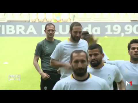 شاهد السيدة العجوز شباب مستمر