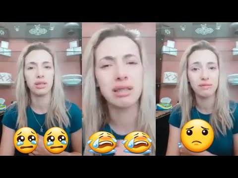 شاهد رسالة مؤثرة من فتاة مغربية مقيمة في الخارج للوالديها