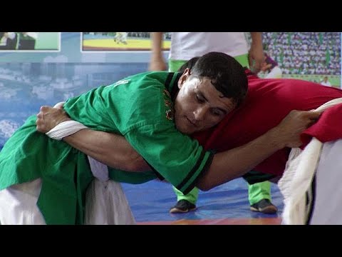 بالفيديو  غوريش رياضة خاصة من التراث التركمانستاني ض