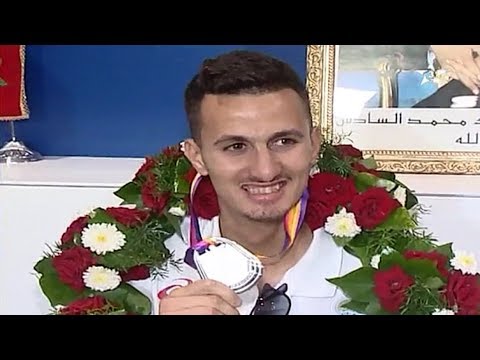 شاهد استقبال البطل المغربي سفيان البقالي وباقي العدائين