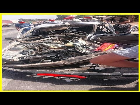 شاهد اصطدام عنيف بين شاحنة رومك وسيارة خفيفة