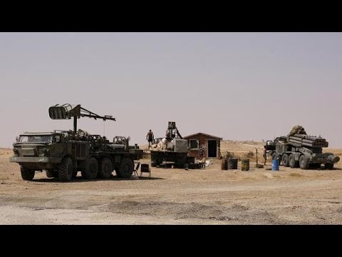 شاهد القوات الحكومية السورية تستعيد البوكمال على الحدود العراقية من داعش