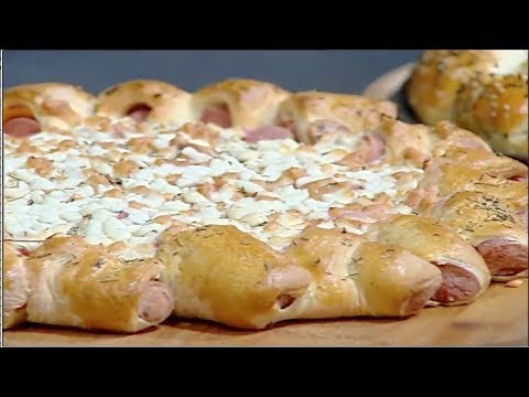 شاهد طريقة إعداد عجينه وصلصه البيتزا الايطاليه