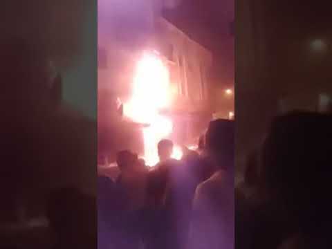 شاهد حريق في مبنى بالدار البيضاء وأنباء عن وقوع ضحايا