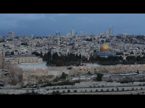 شاهد استياء دولي وغضب فلسطيني بعد إعلان الاعتراف بالقدس عاصمة لاسرائيل