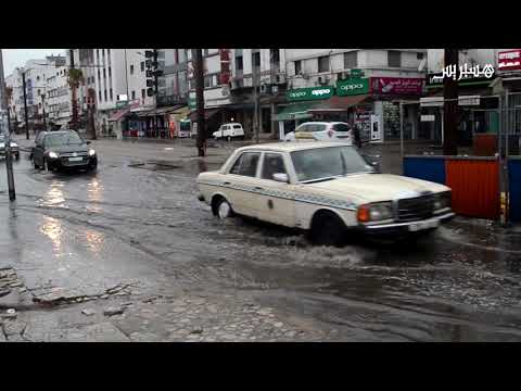 غرق شوارع الدار البيضاء في الأمطار