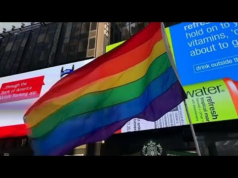 الجيش الأميركي يبدأ باستيعاب المتحولين جنسيا في مستهل 2018