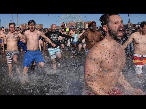 شاهد  سابقة للقفز فى المياه المثلجة والهدف خيرى