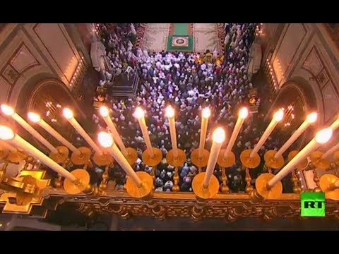 بالفيديو قداس لمناسبة عيد ميلاد المسيح في موسكو وسان بطرسبورغ