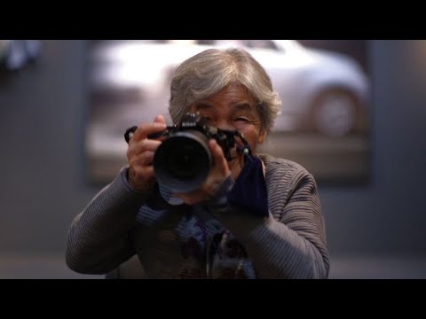 شاهد  جدّة يابانية تجذب أنظار رواد مواقع التواصل الاجتماعي