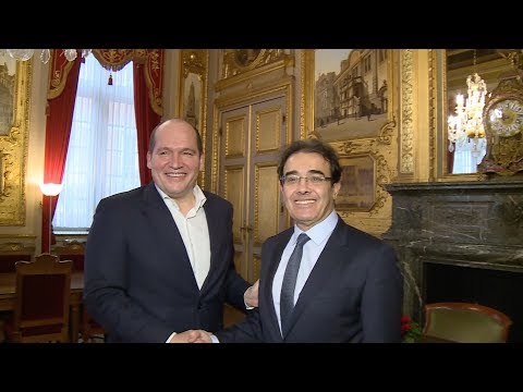 شاهد عبد الكريم بنعتيق يعقد لقاءً مهمًا مع عمدة بروكسل