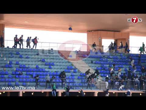 فيديو  مشجِّع يحتضر في مدرجات الرجاء البيضاوي أثناء حالة الهياج